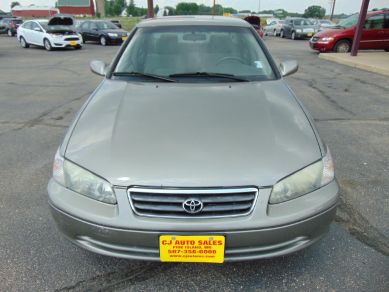 Toyota Camry LE 2001