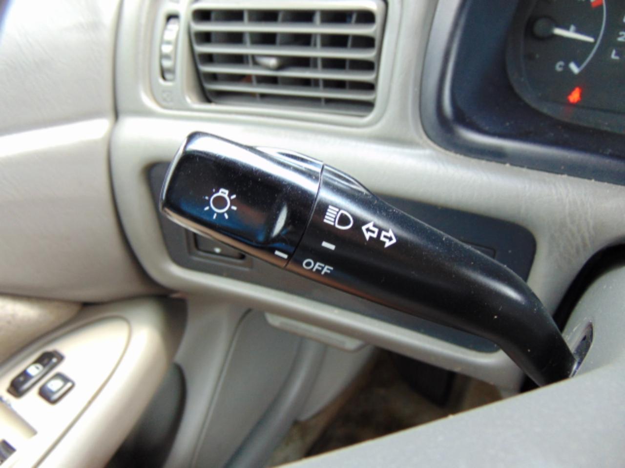 Toyota Camry LE 2001