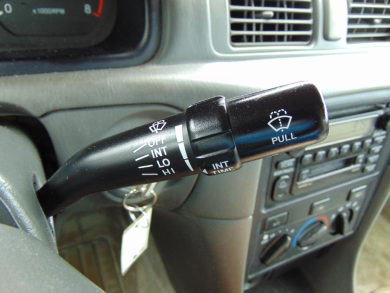 Toyota Camry LE 2001