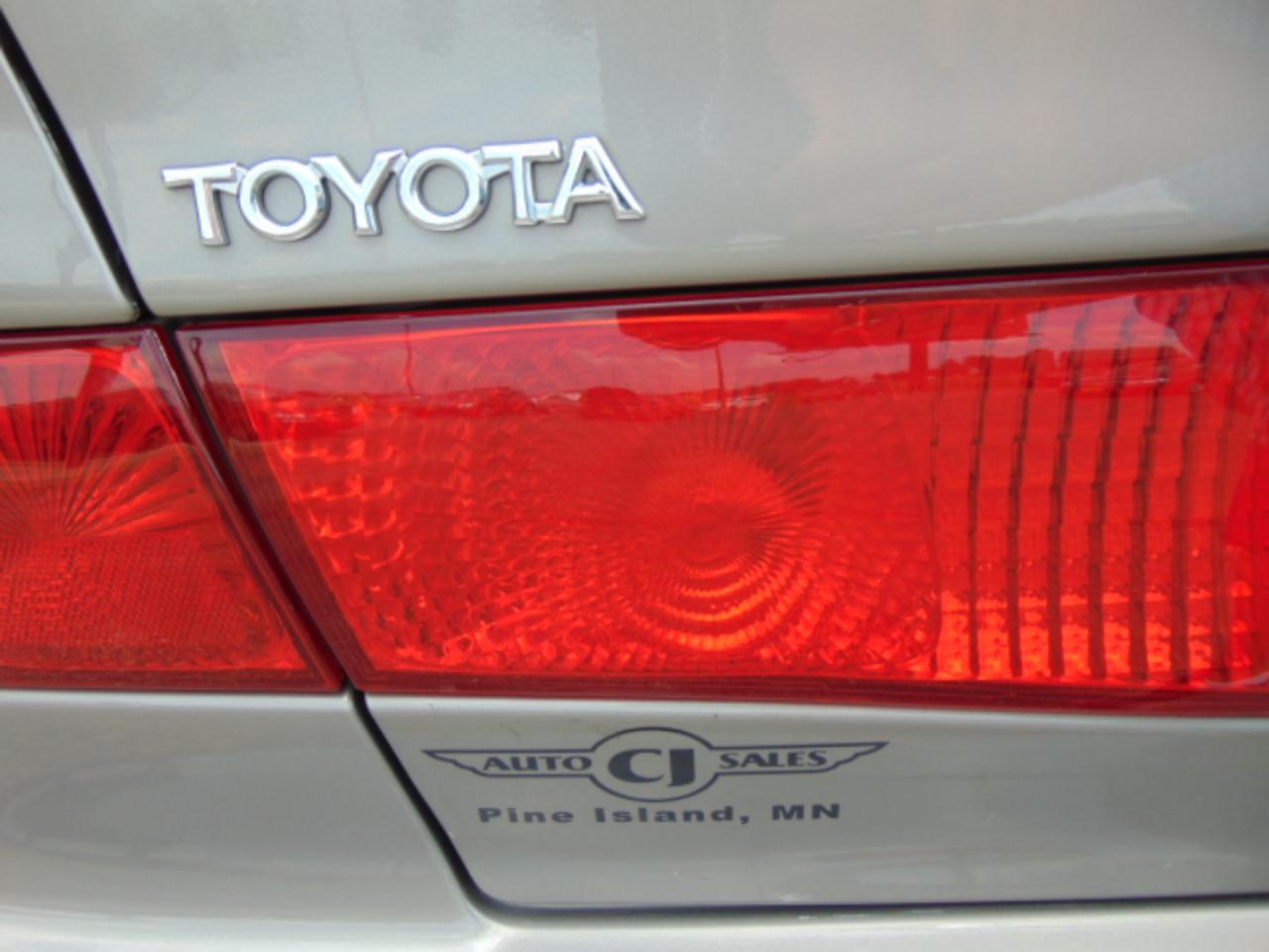 Toyota Camry LE 2001