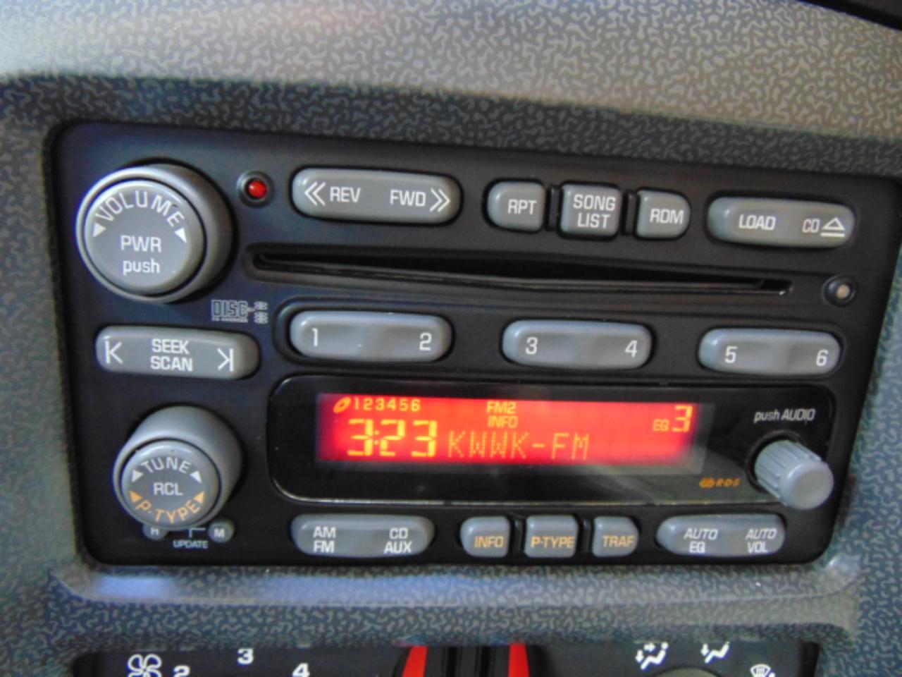 Pontiac Aztek Base 2001