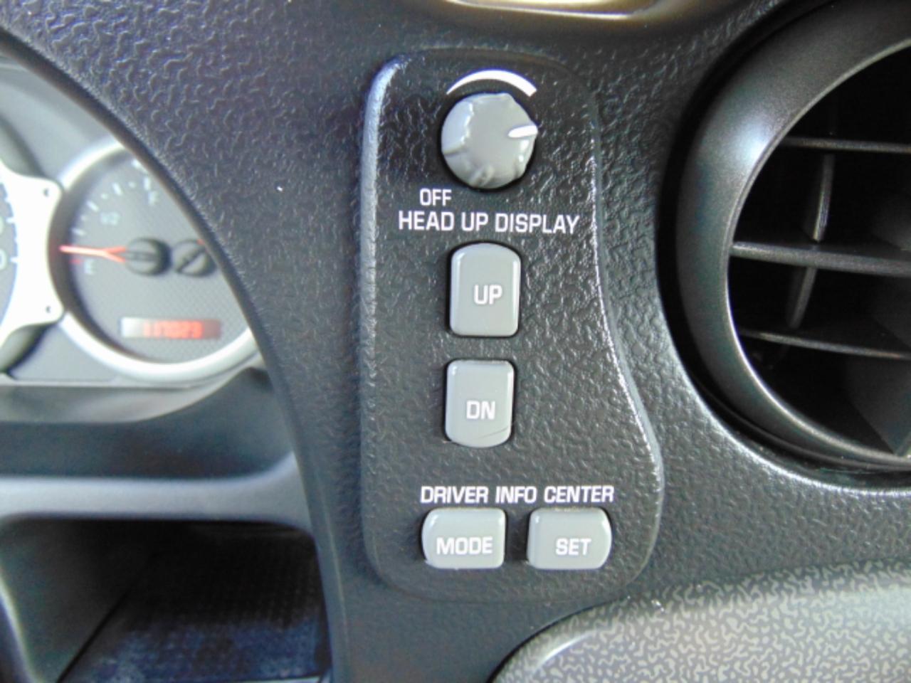 Pontiac Aztek Base 2001
