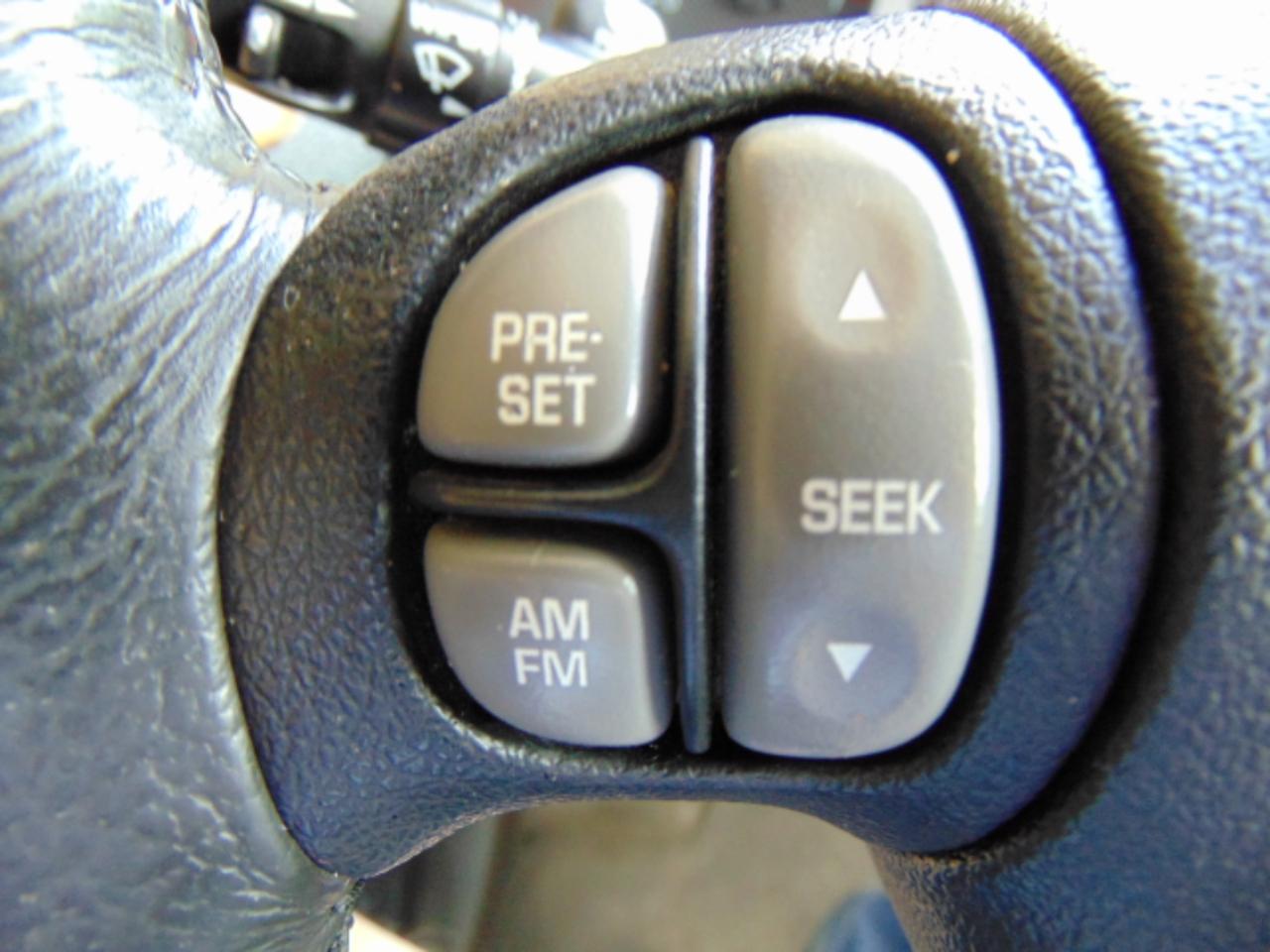 Pontiac Aztek Base 2001