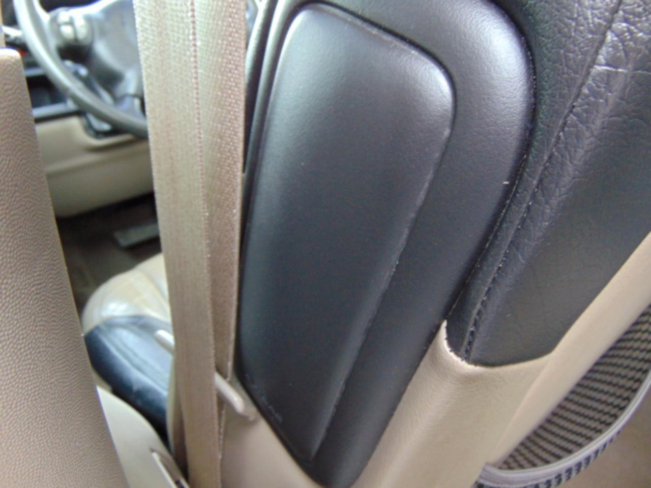 Pontiac Aztek Base 2001