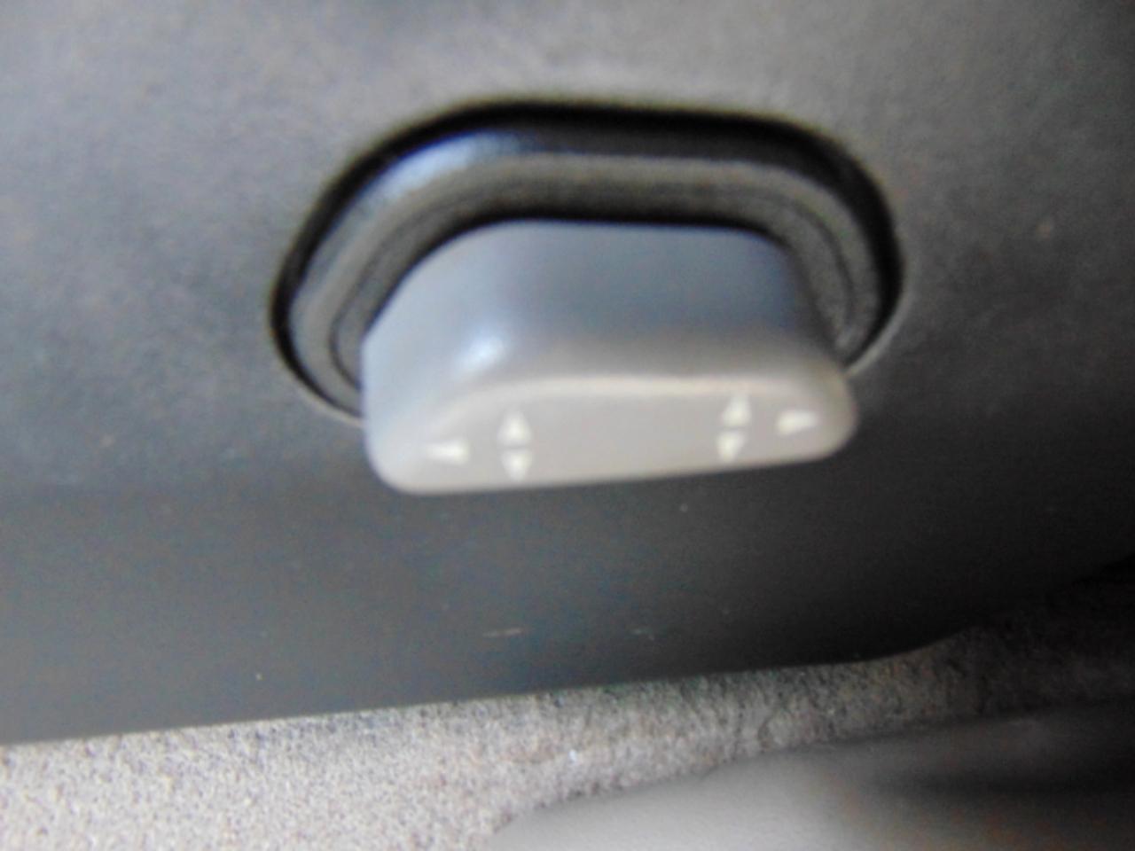 Pontiac Aztek Base 2001