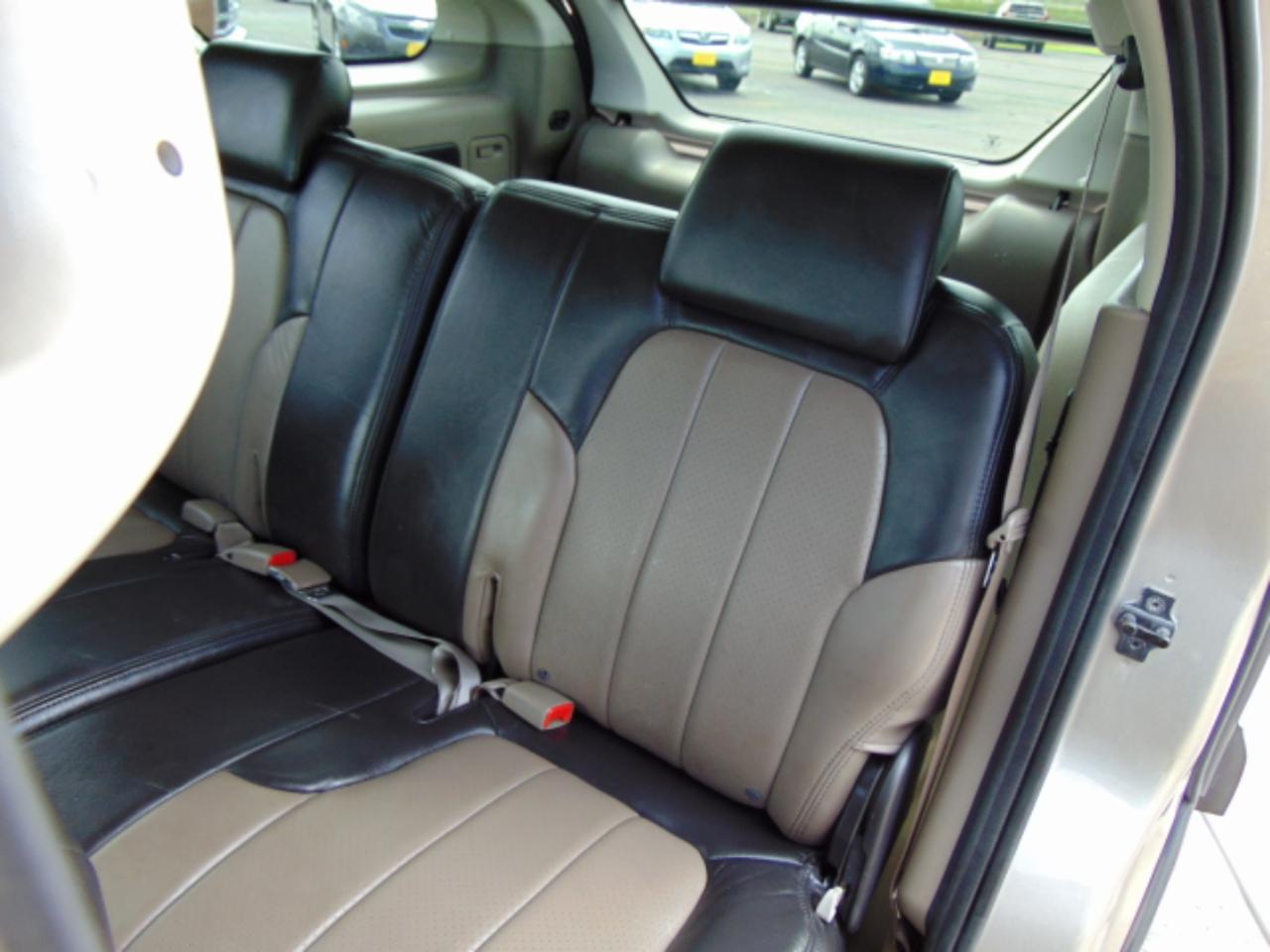 Pontiac Aztek Base 2001