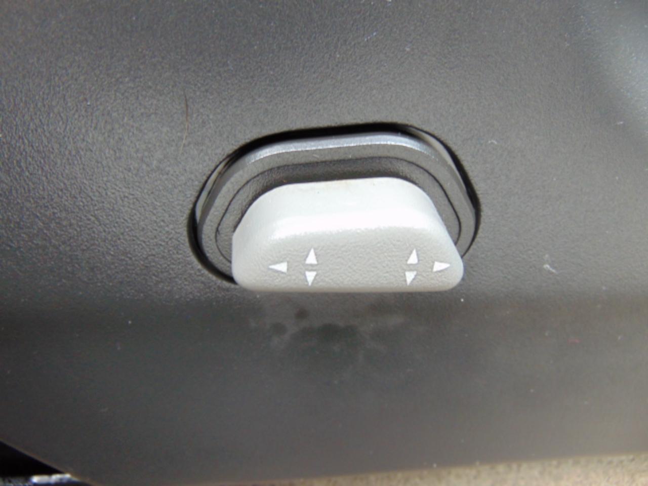 Pontiac Aztek Base 2001