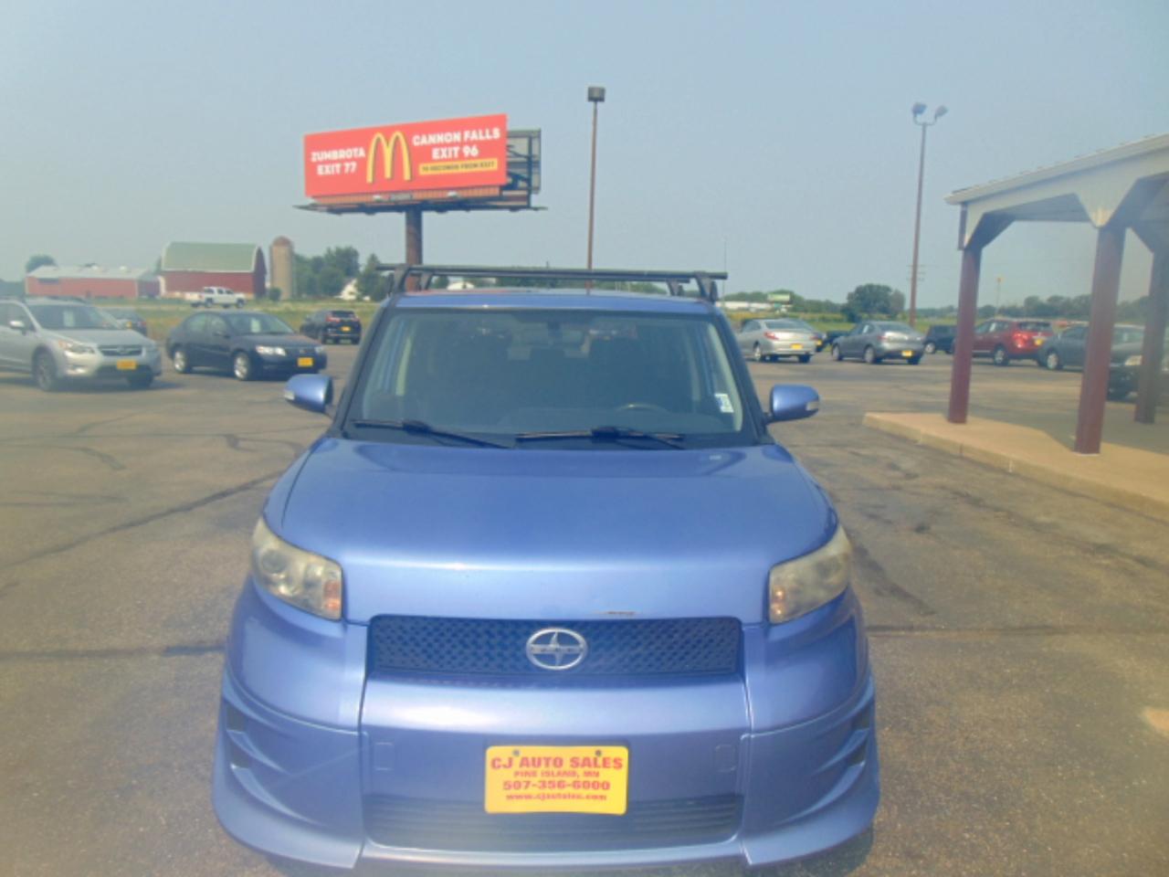 Scion xB 5-Door Wagon 4-Spd AT 2010