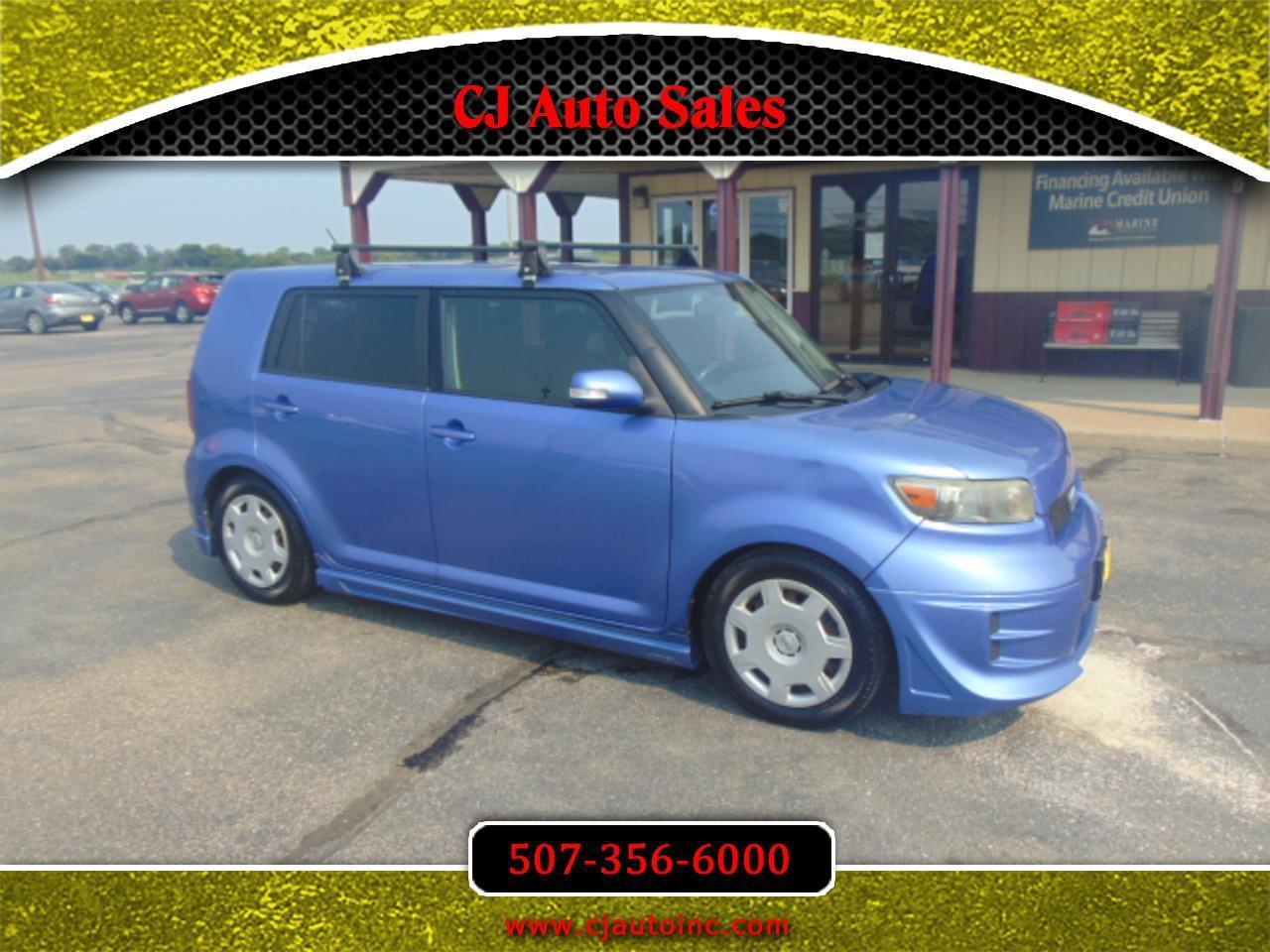 Scion xB 5-Door Wagon 4-Spd AT 2010