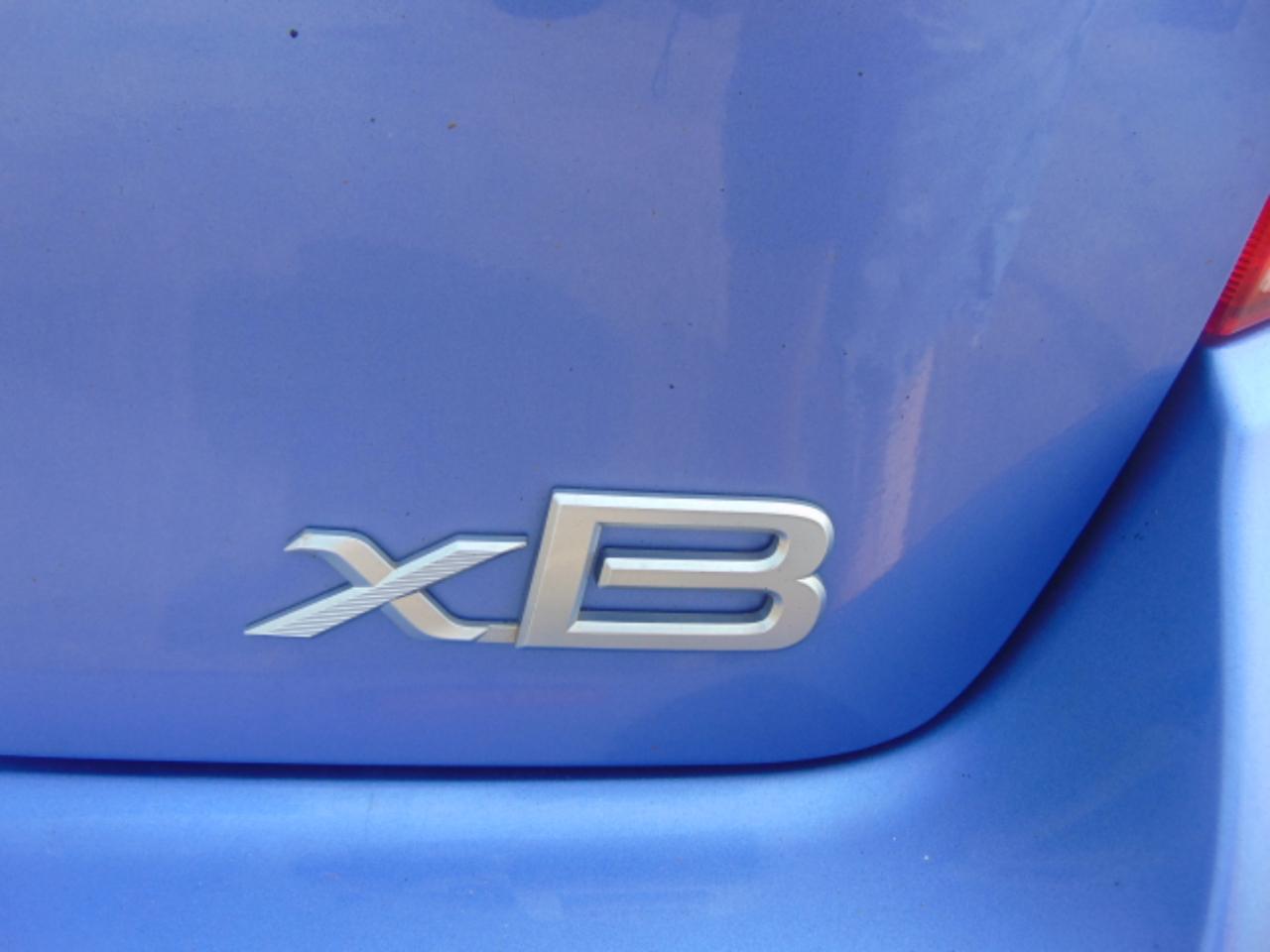 Scion xB 5-Door Wagon 4-Spd AT 2010