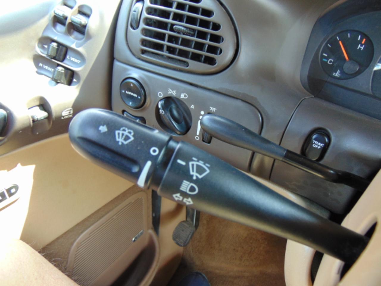 Chrysler Town & Country LXI 1998