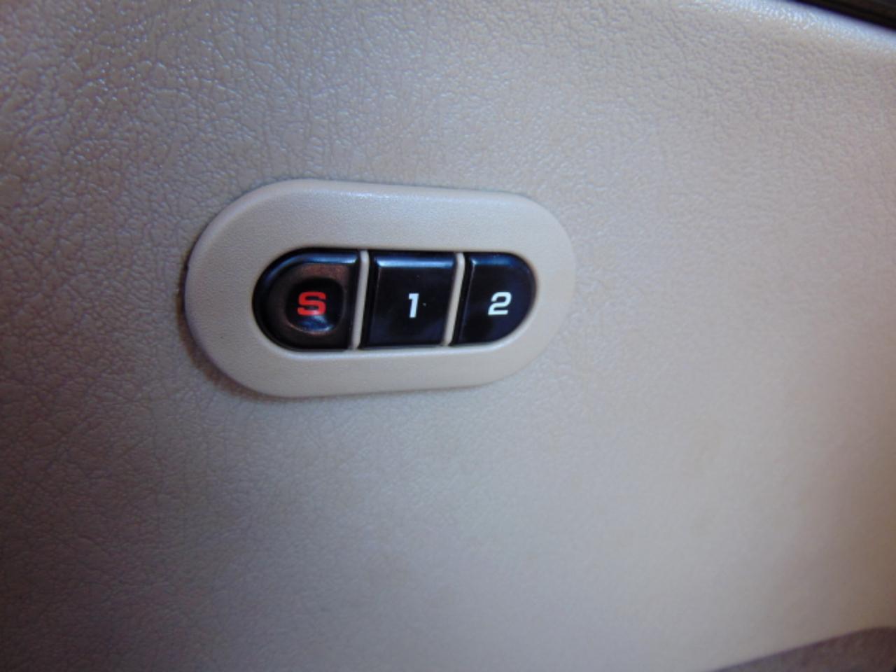 Chrysler Town & Country LXI 1998