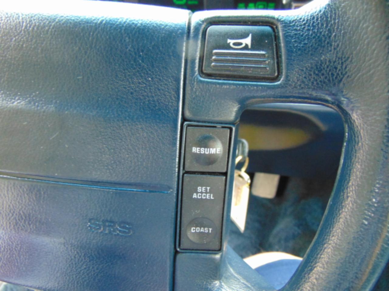 Lincoln Continental Base 1990