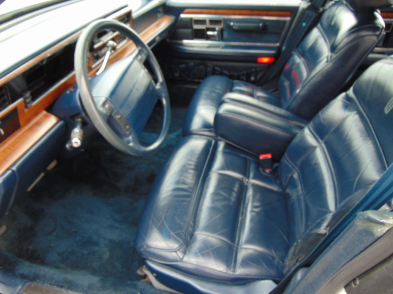 Lincoln Continental Base 1990