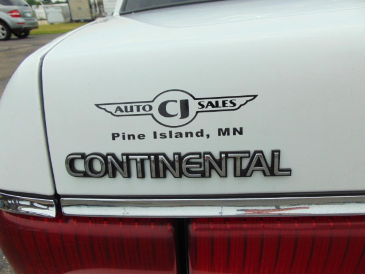 Lincoln Continental Base 1990