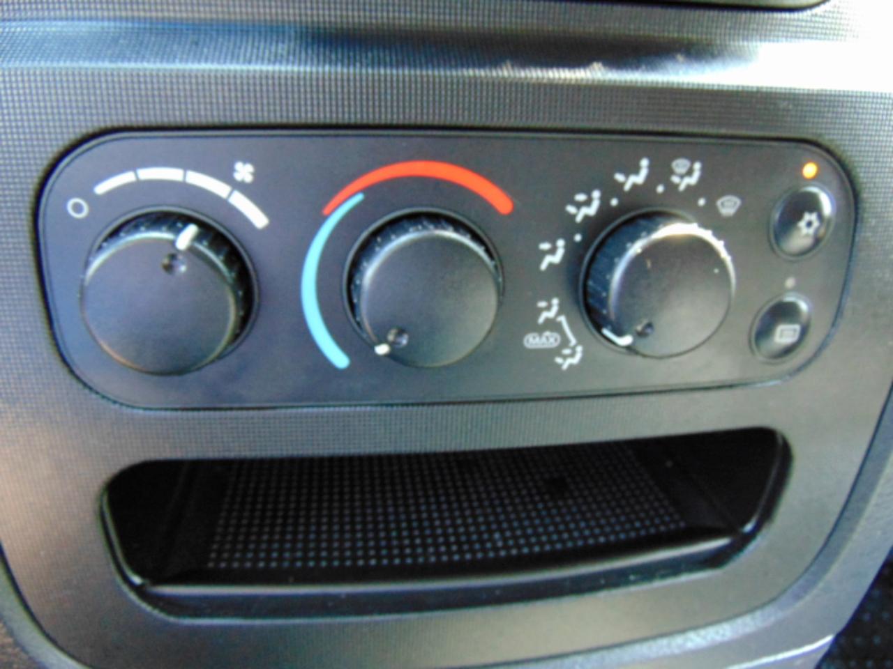 Dodge Ram 1500 Sport Reg Cab 4WD 2002
