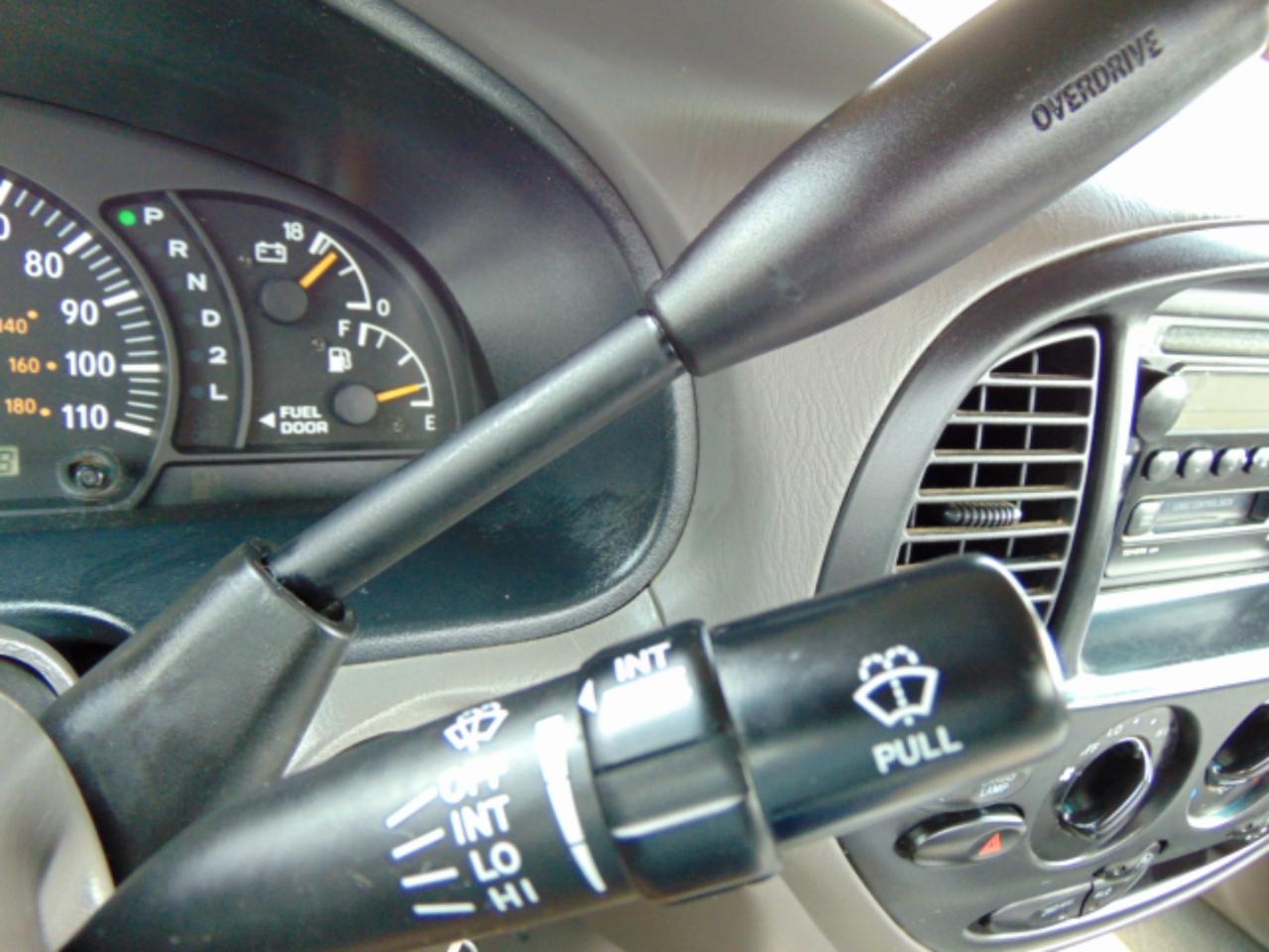 Toyota Tundra SR5 V8 4WD 2002