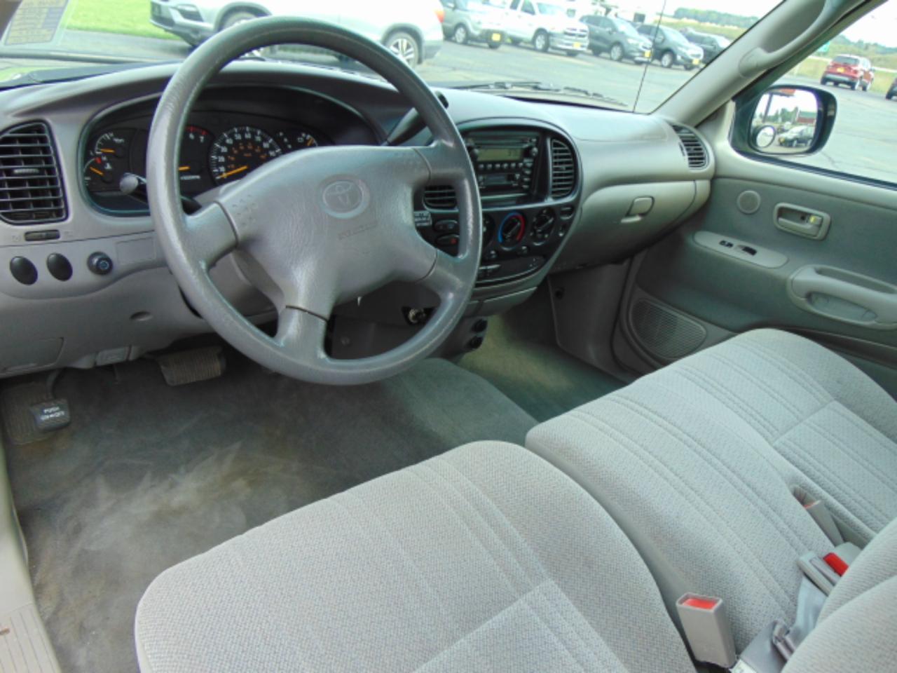 Toyota Tundra SR5 V8 4WD 2002