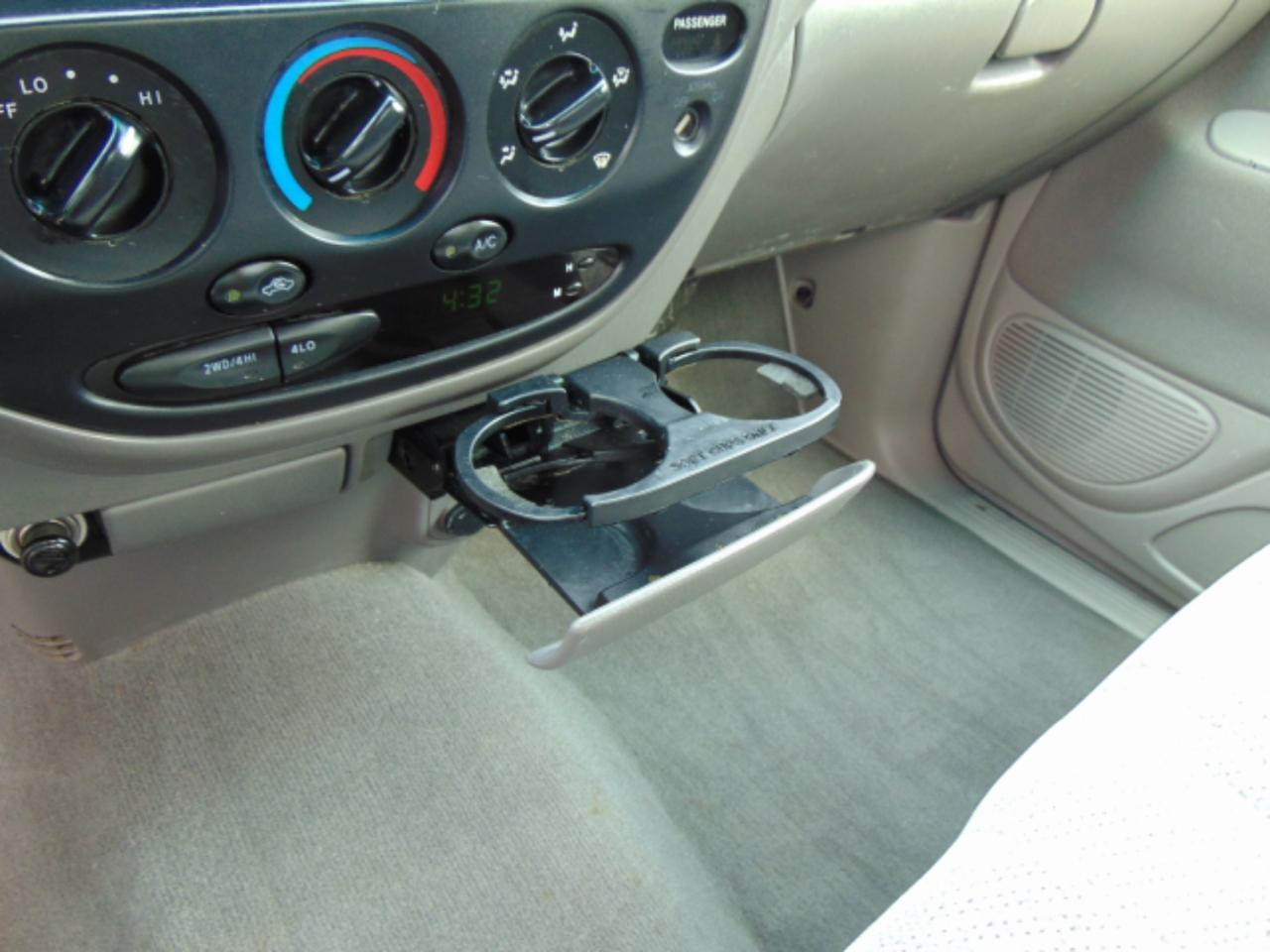 Toyota Tundra SR5 V8 4WD 2002