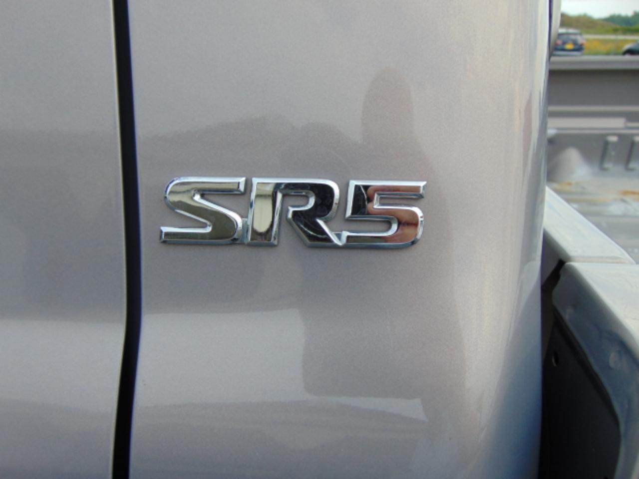 Toyota Tundra SR5 V8 4WD 2002