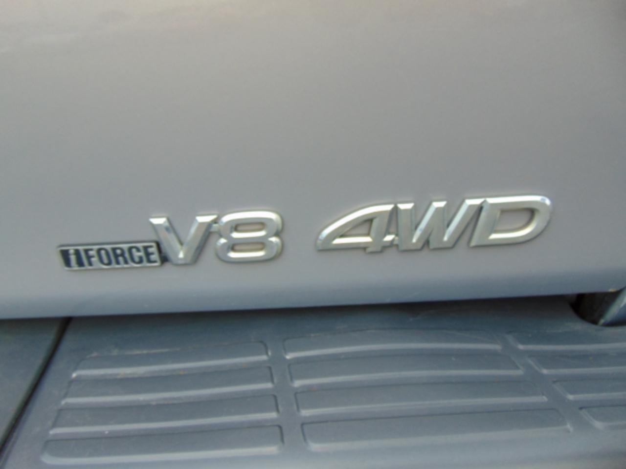 Toyota Tundra SR5 V8 4WD 2002