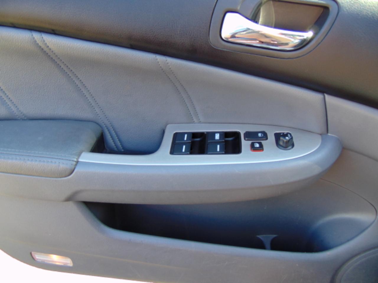 Honda Accord EX V-6 Sedan AT with XM Radio 2004