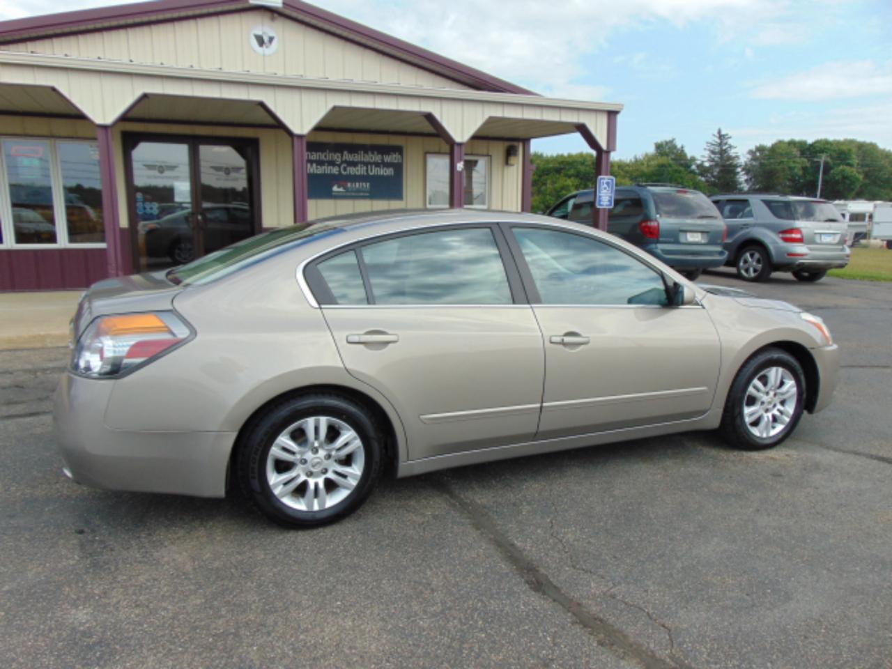 Nissan Altima 2.5 S 2011
