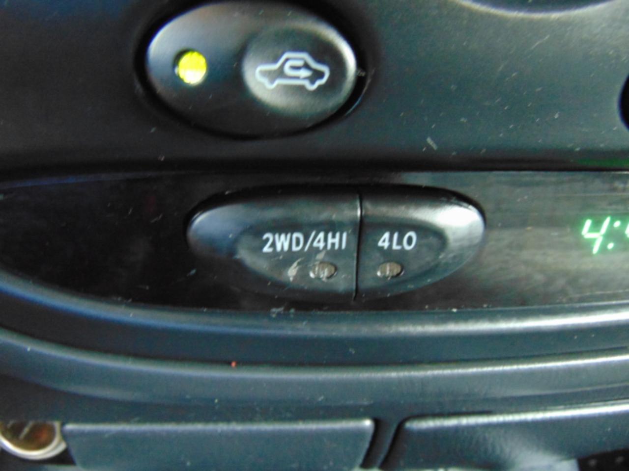 Toyota Tundra SR5 Double Cab 4WD 2006