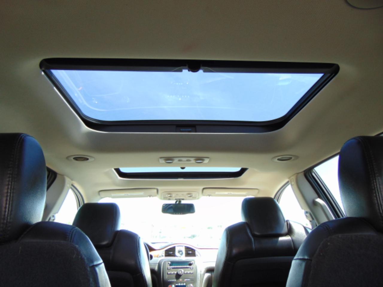 Buick Enclave CXL-2 AWD 2011