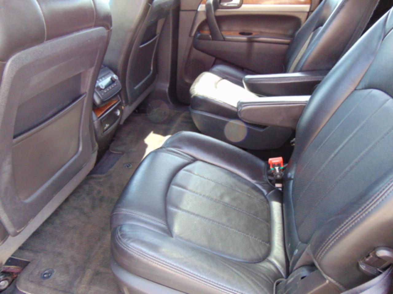 Buick Enclave CXL-2 AWD 2011