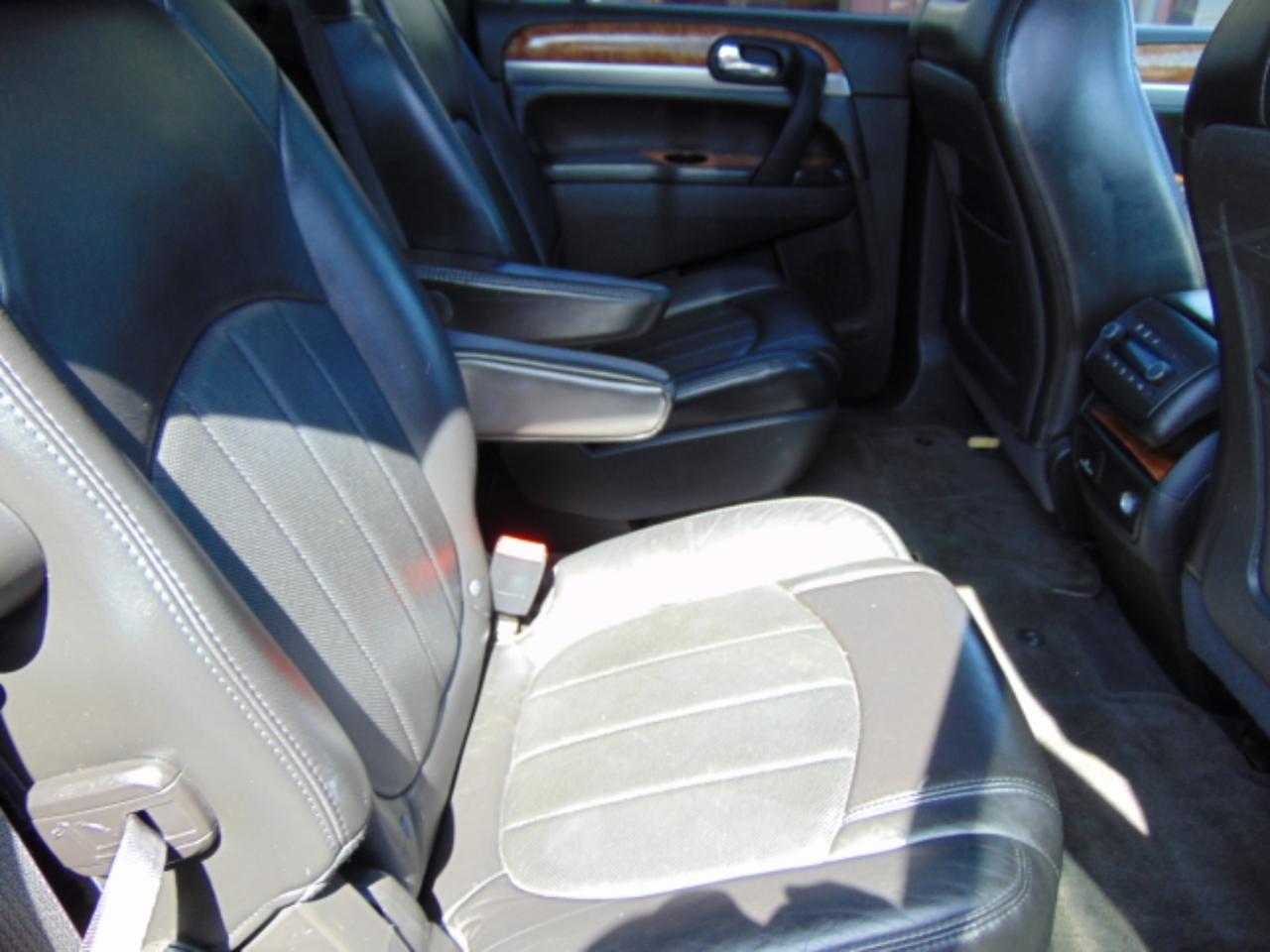 Buick Enclave CXL-2 AWD 2011