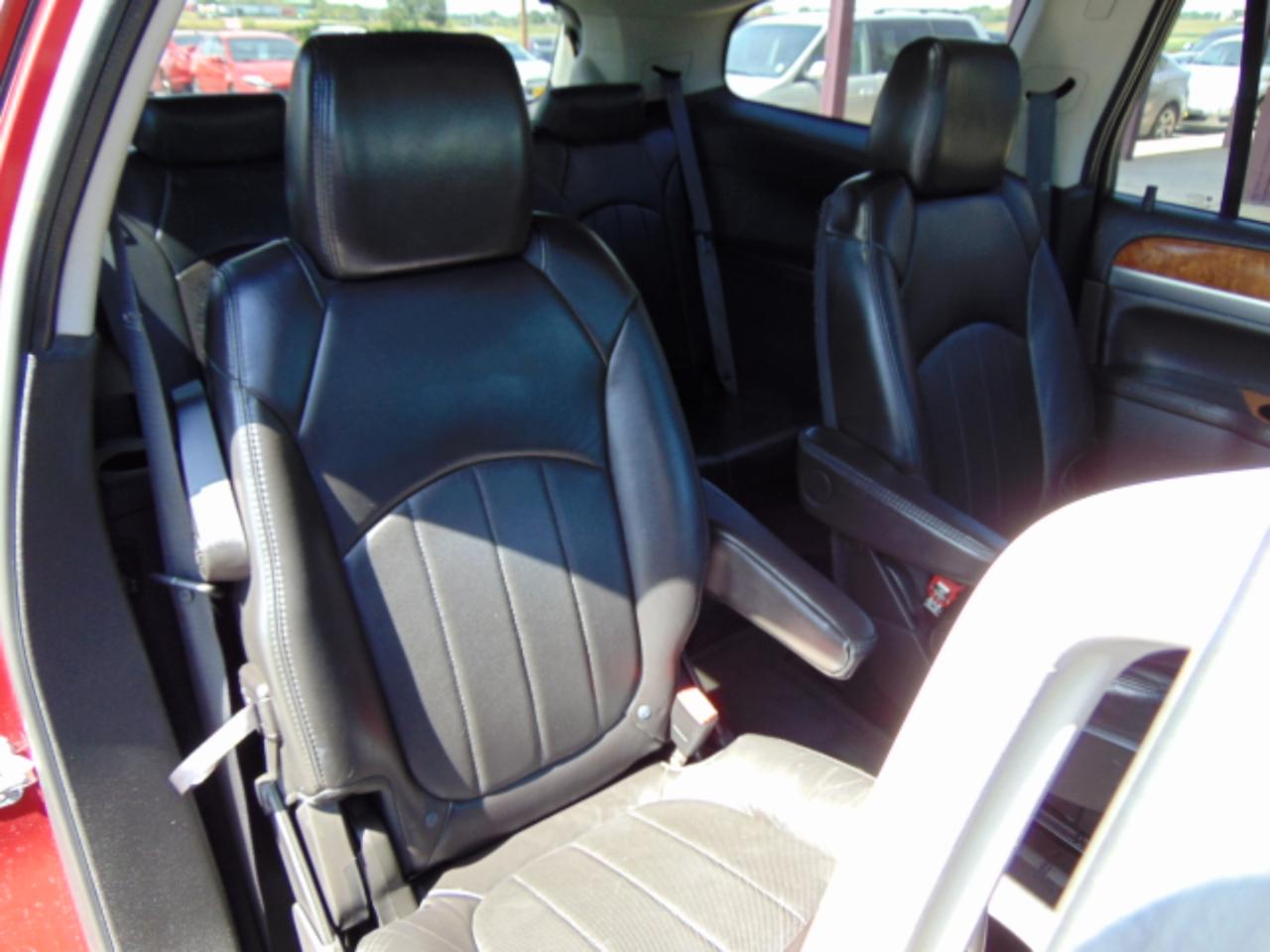 Buick Enclave CXL-2 AWD 2011