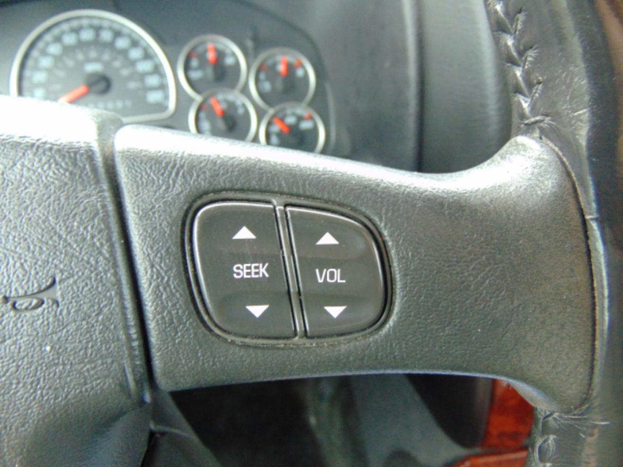 GMC Envoy SLE-1 4WD 2007
