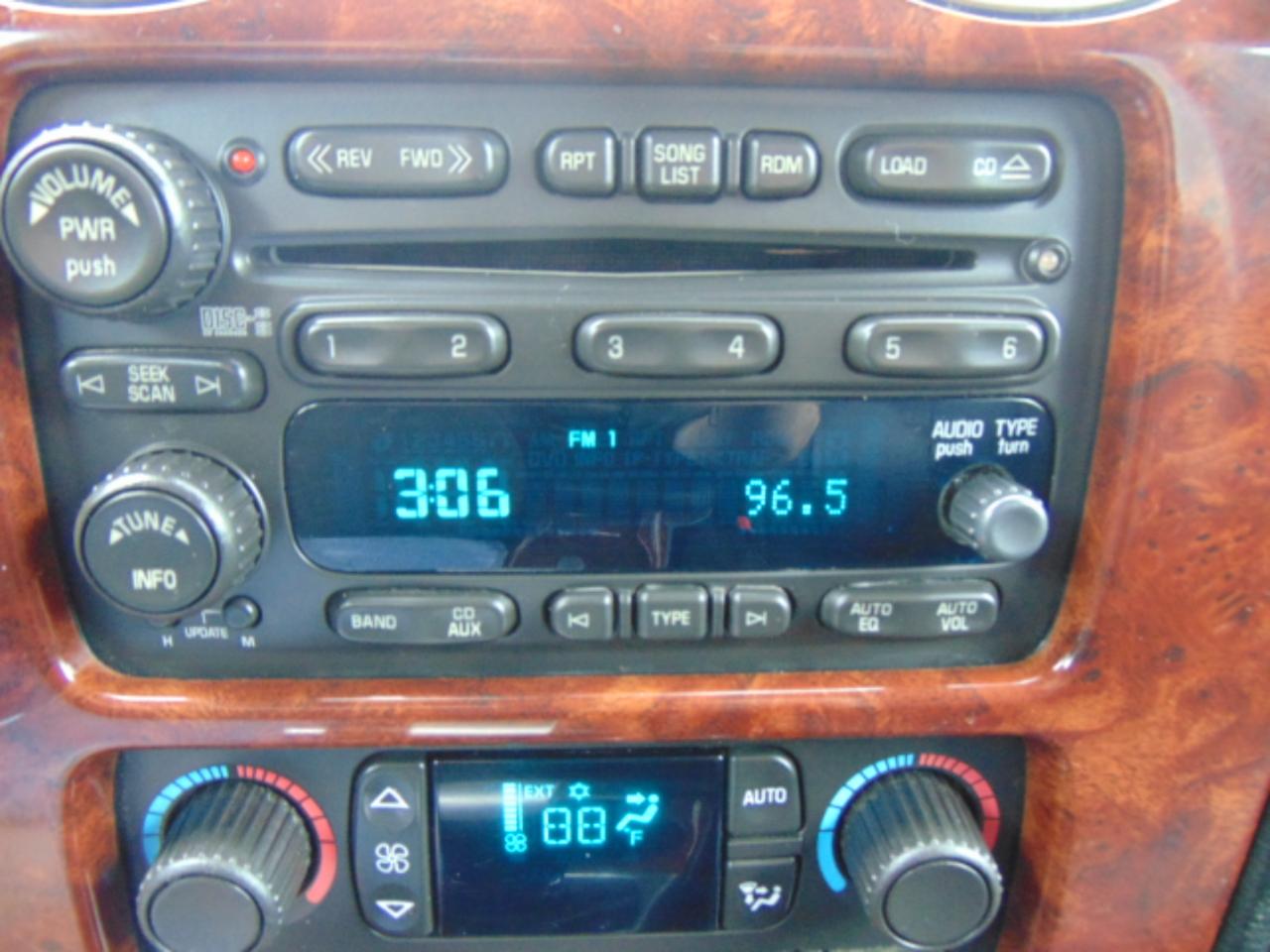 GMC Envoy SLE-1 4WD 2007