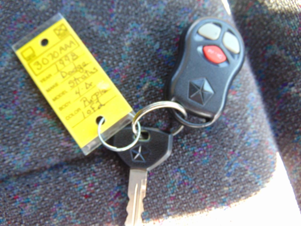 Dodge Stratus Base 1998