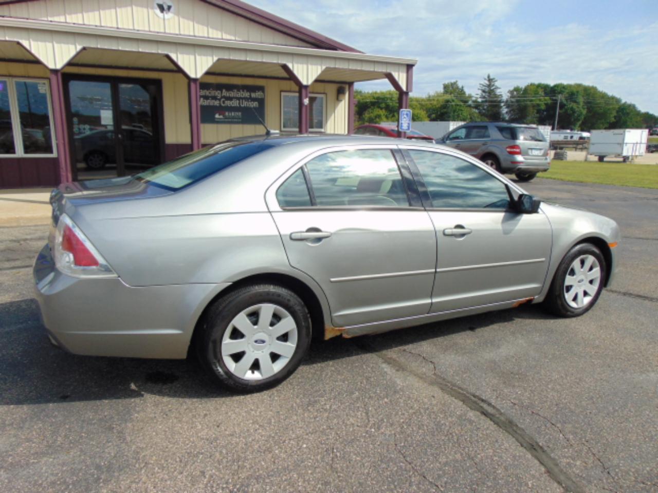 Ford Fusion I4 S 2009