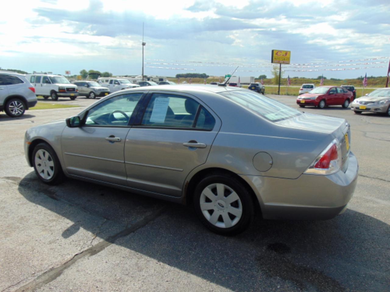 Ford Fusion I4 S 2009