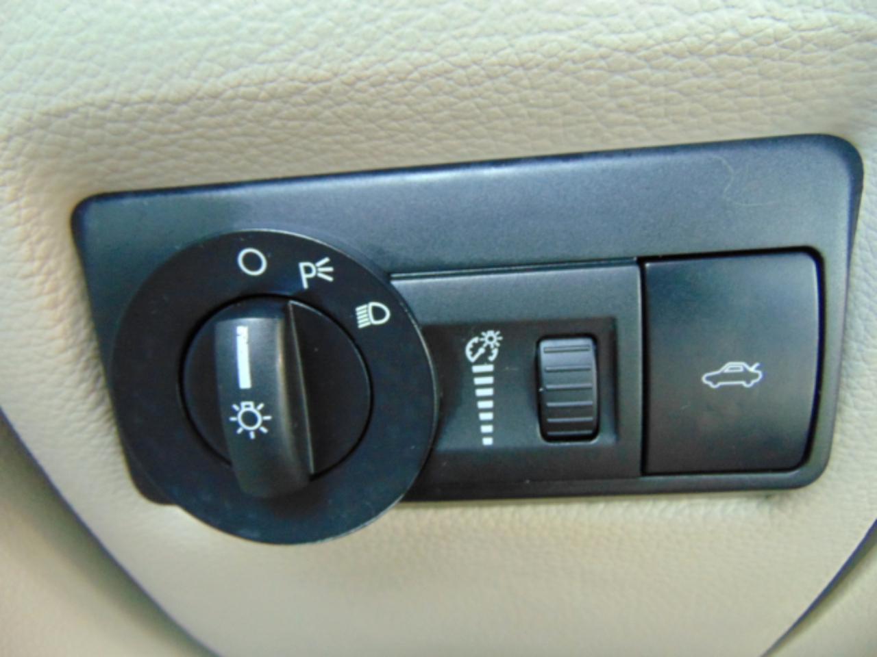 Ford Fusion I4 S 2009