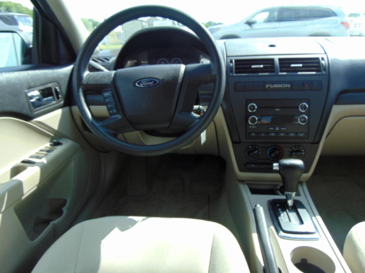Ford Fusion I4 S 2009