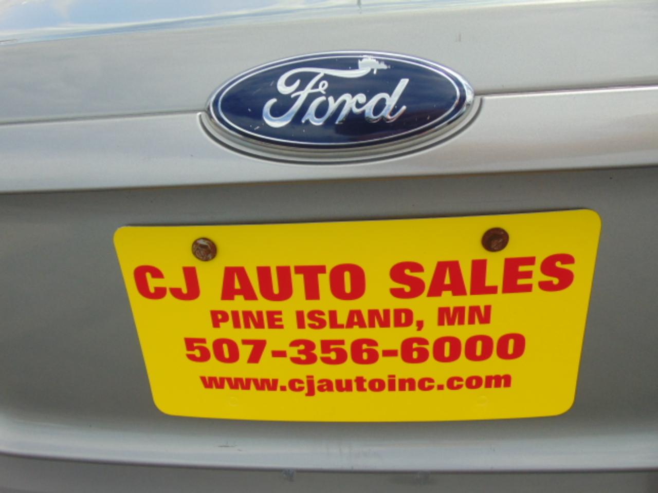 Ford Fusion I4 S 2009