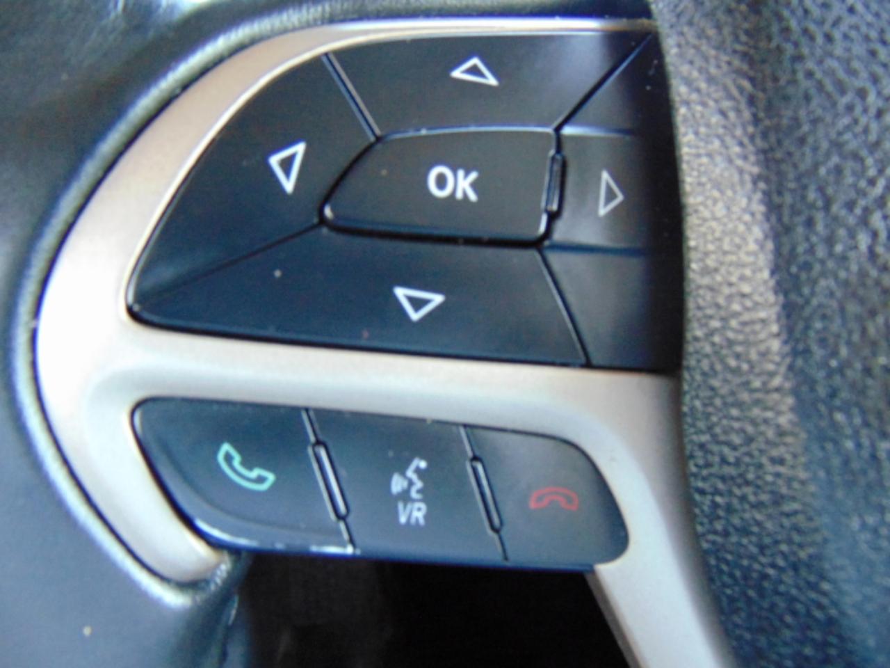 Jeep Cherokee Latitude FWD 2015