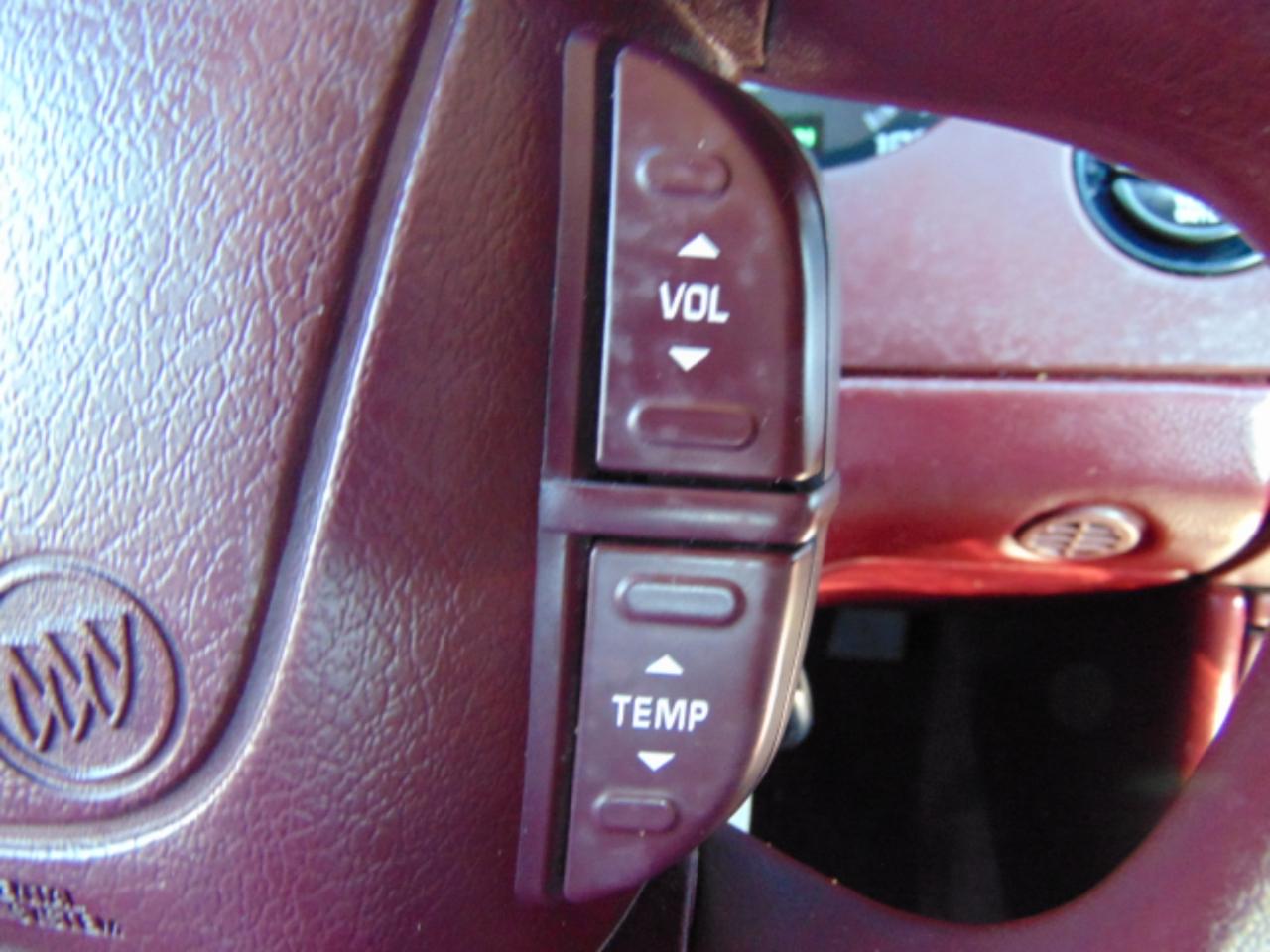 Buick Riviera Coupe 1996