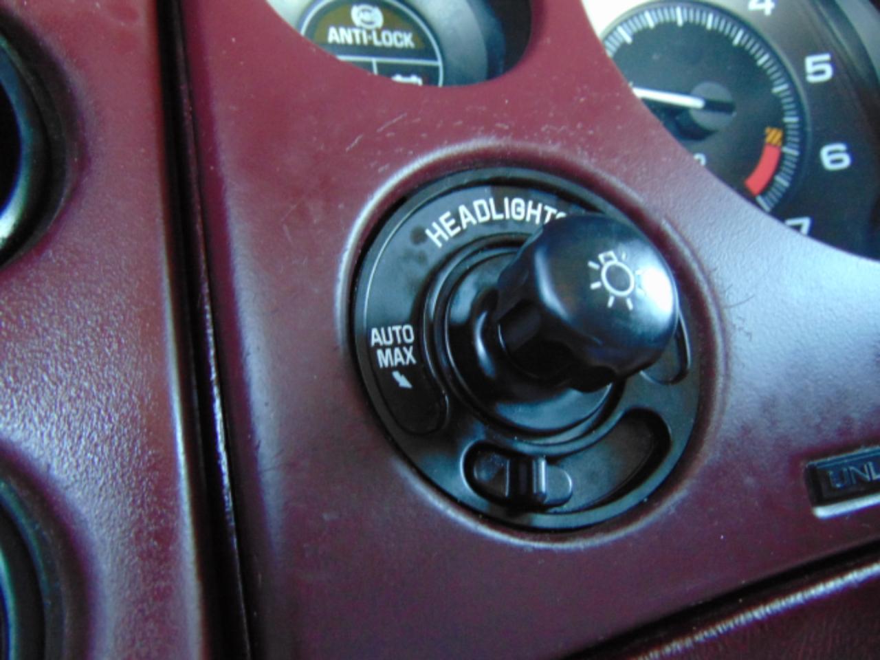 Buick Riviera Coupe 1996