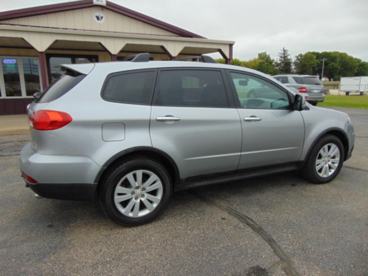 Subaru Tribeca Premium 2011
