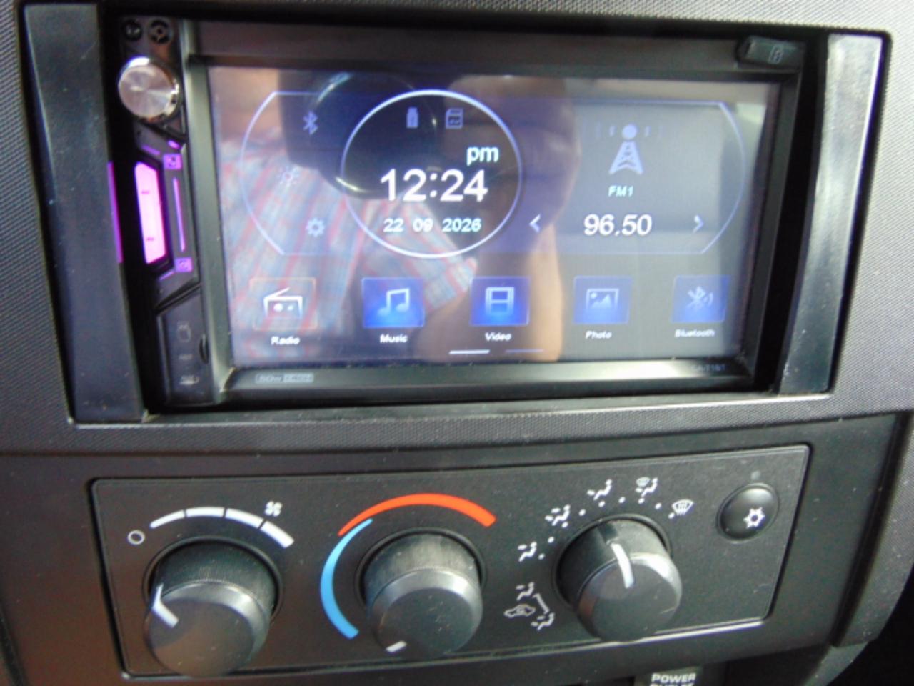 Dodge Dakota SXT Extended Cab 2WD 2011