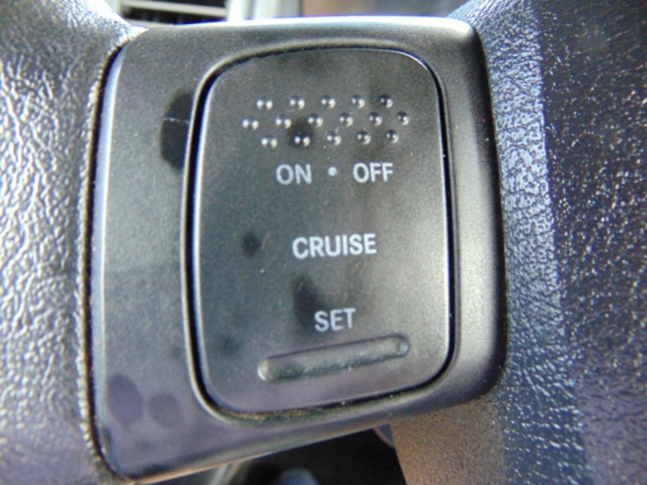 Dodge Dakota SXT Extended Cab 2WD 2011