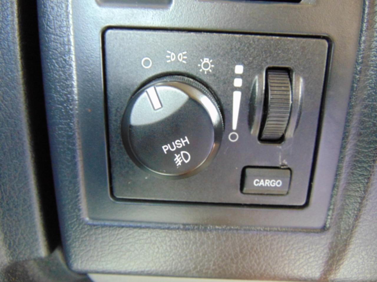 Dodge Dakota SXT Extended Cab 2WD 2011