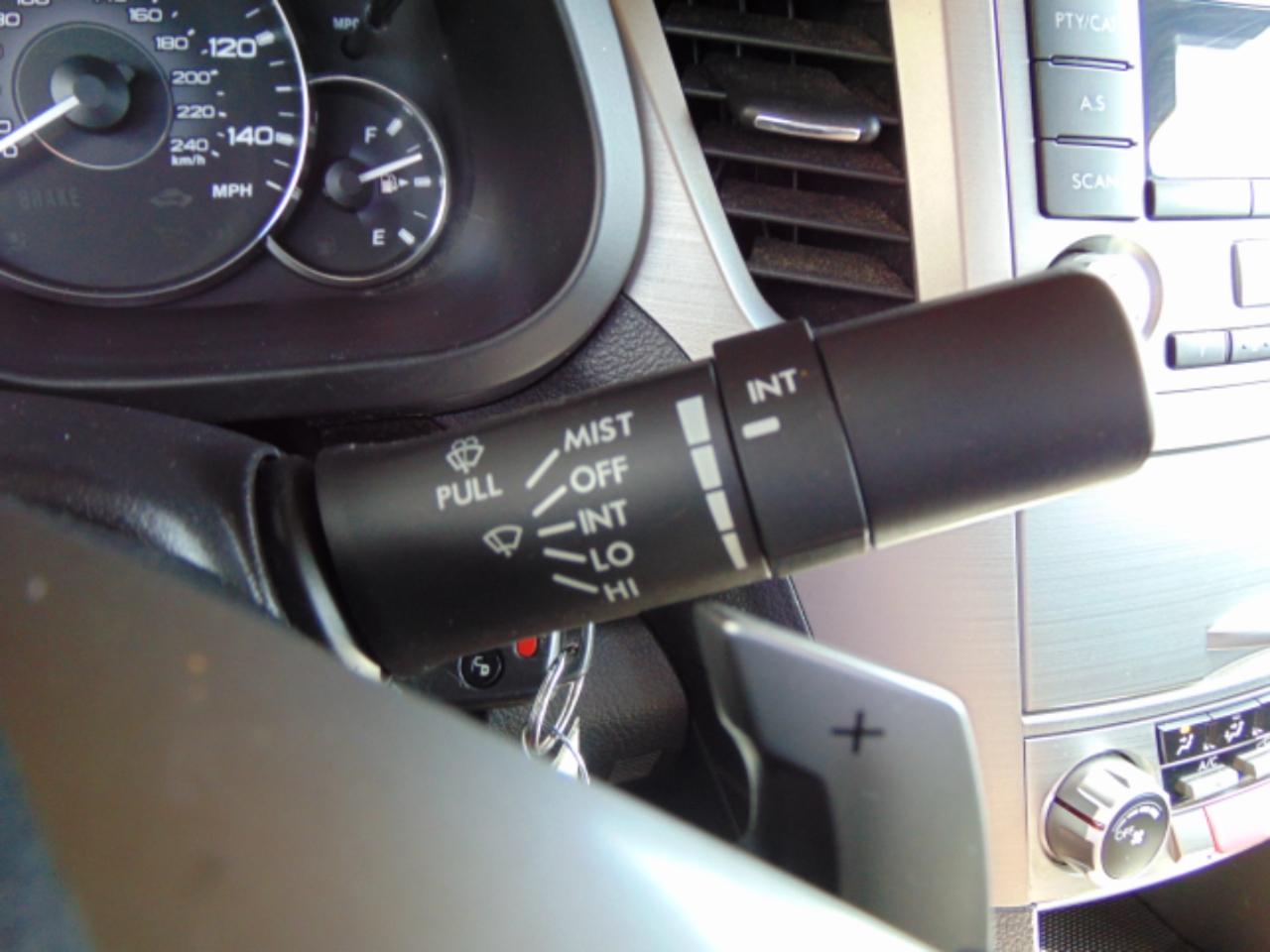 Subaru Legacy 2.5i Premium 2012