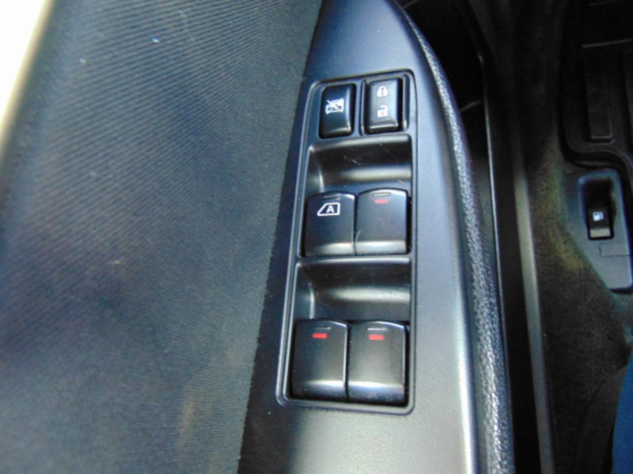 Subaru Legacy 2.5i Premium 2012