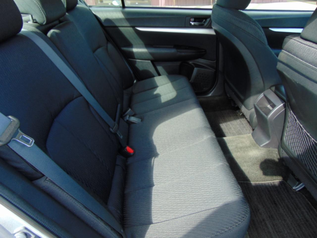 Subaru Legacy 2.5i Premium 2012